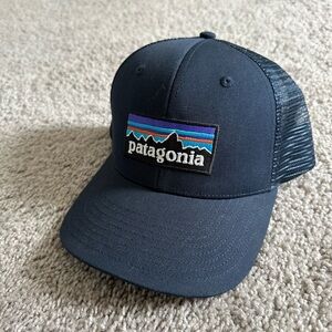 Patagonia P-6 Logo Lopro Trucker Hat